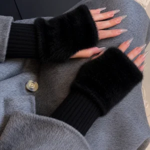 Black Gloves (Pack of 1)