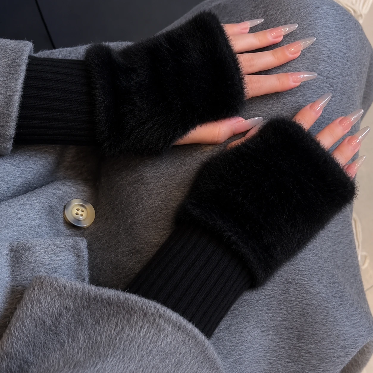 Black Gloves (Pack of 1)